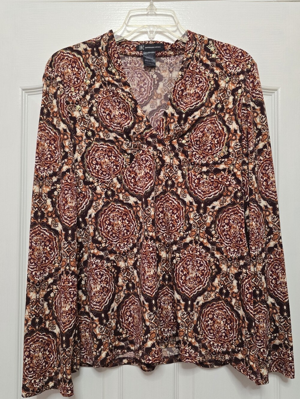 I.N.C International Concepts V Neck Top - Red/Gold, size Large